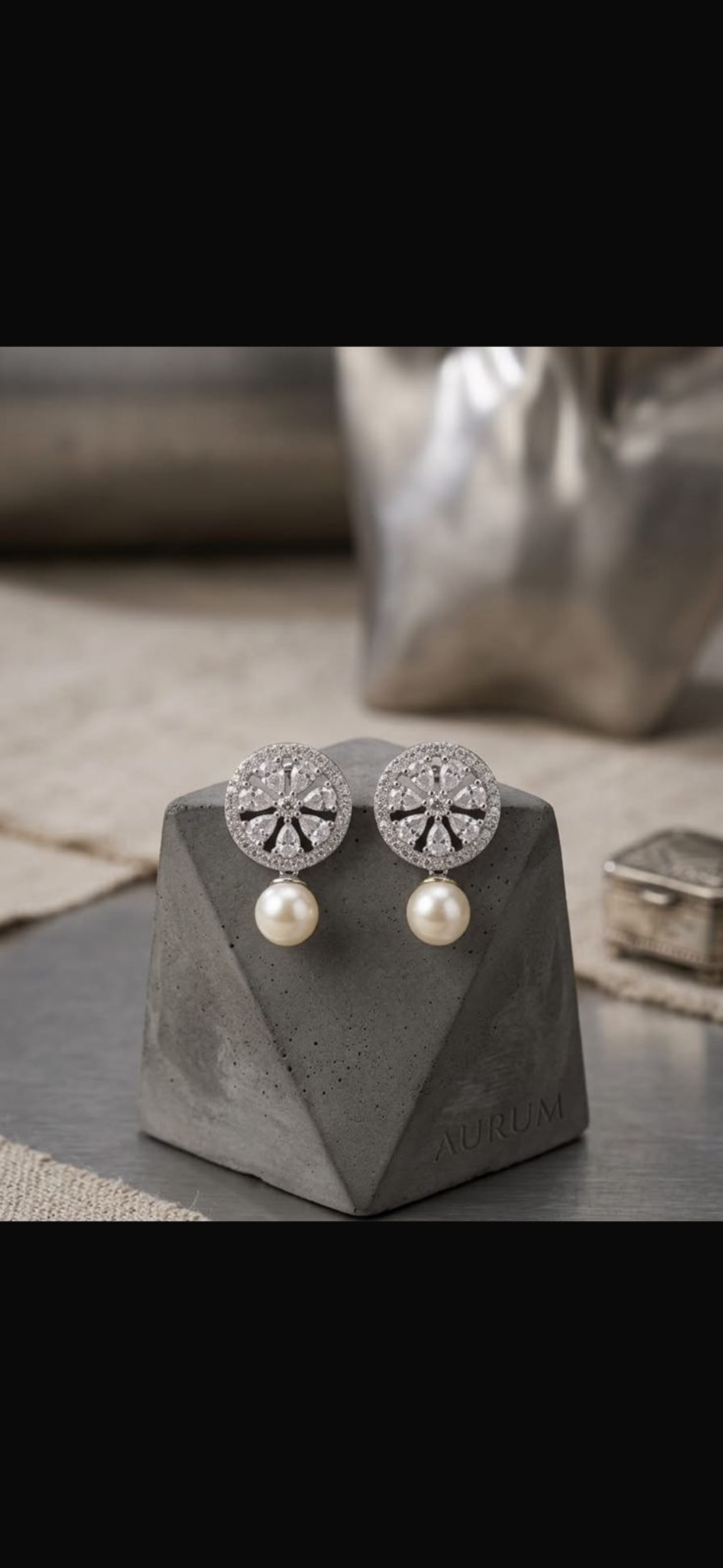 Zircon flower studs