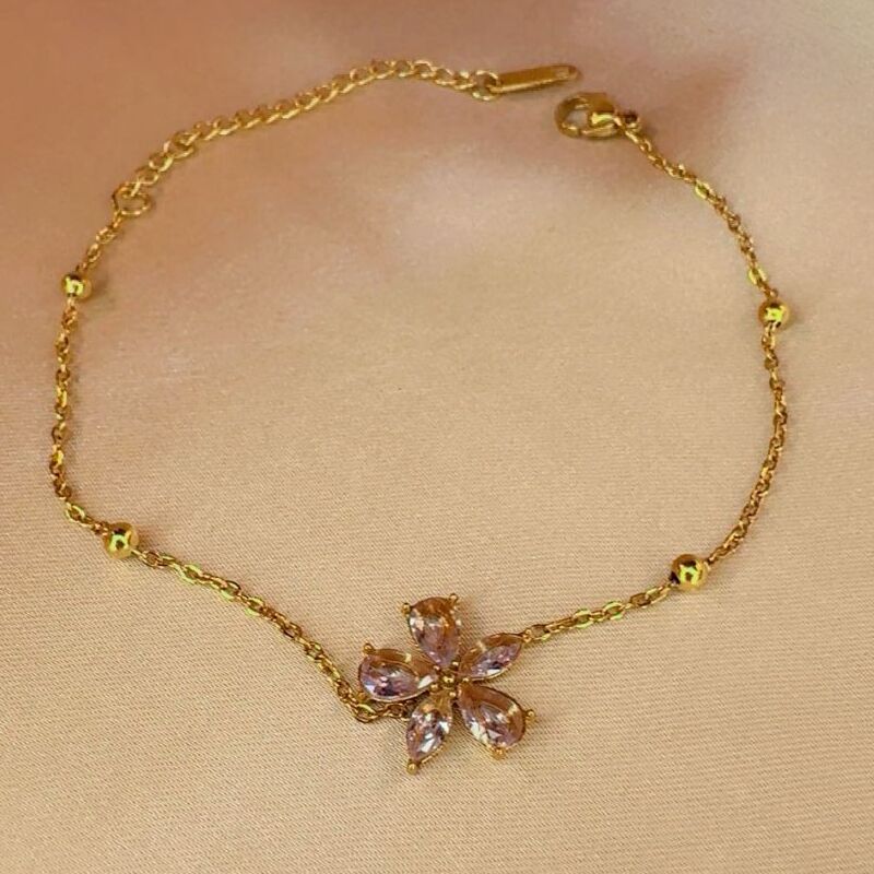 Dainty flower bracelet