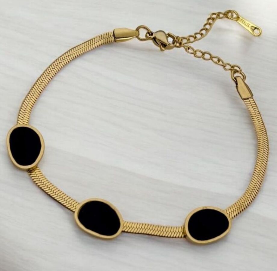 Classical black bracelet
