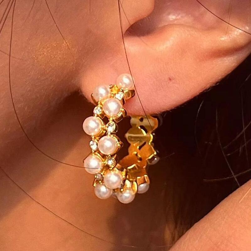 Pearl hoops