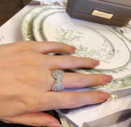 Blingy silver ring