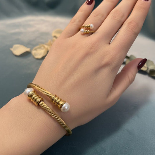 Twist Pearl Duo Set