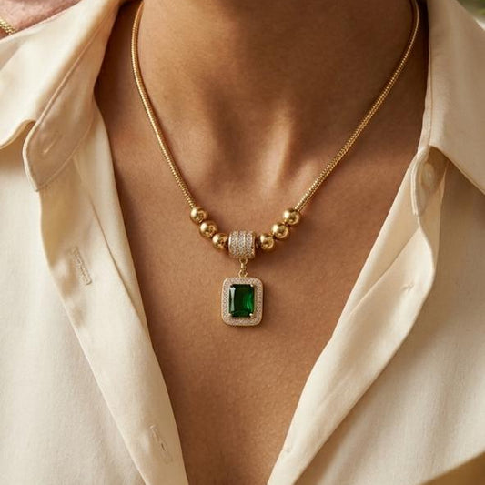 Emerald Radiance Pendant Necklace