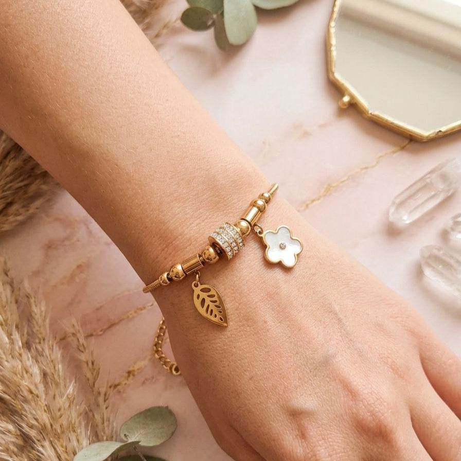 Elegant Gold Charm Bracelet – Floral & Leaf Nature Motif