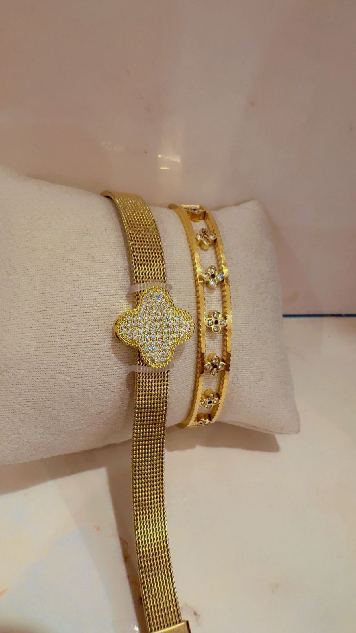 Clover stack