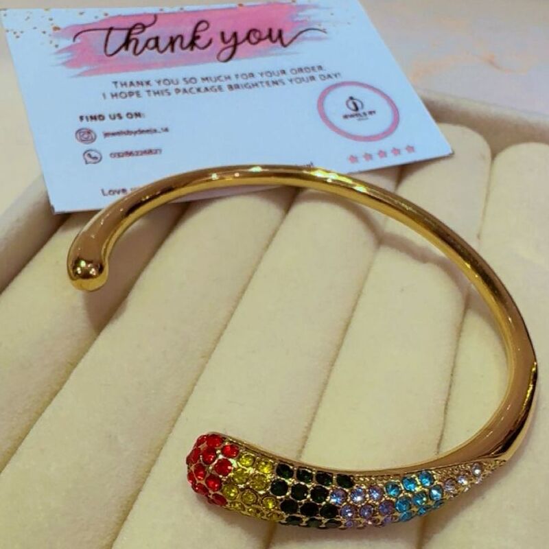 Multi stone cuff openable