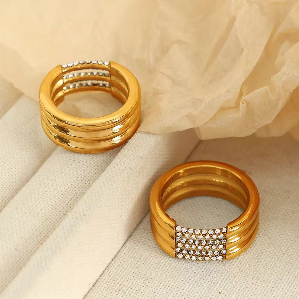Rhinestone ring