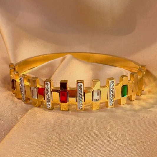 Luxee cuff / H cuff