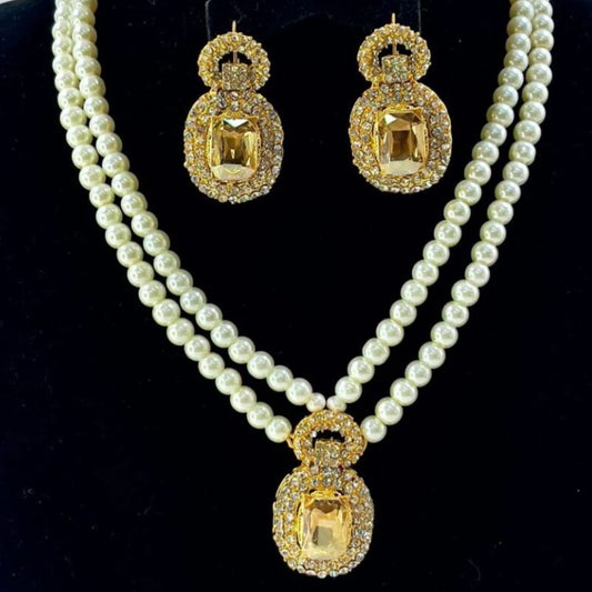 Golden Glow Pearl Necklace Set