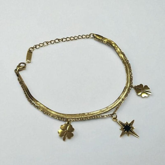 Charm bracelet