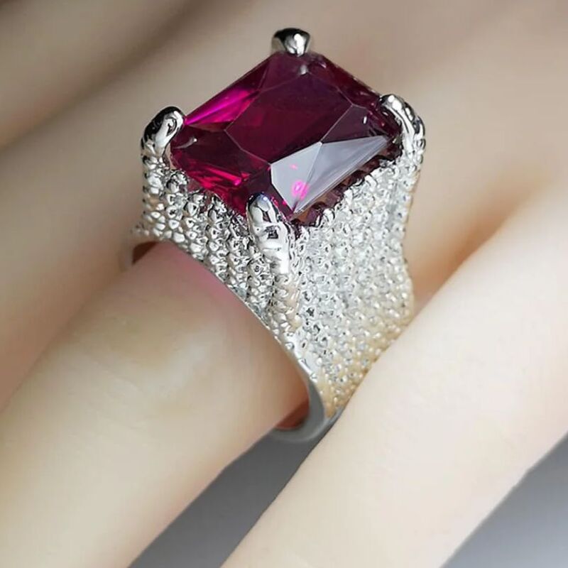 Ruby heighted ring
