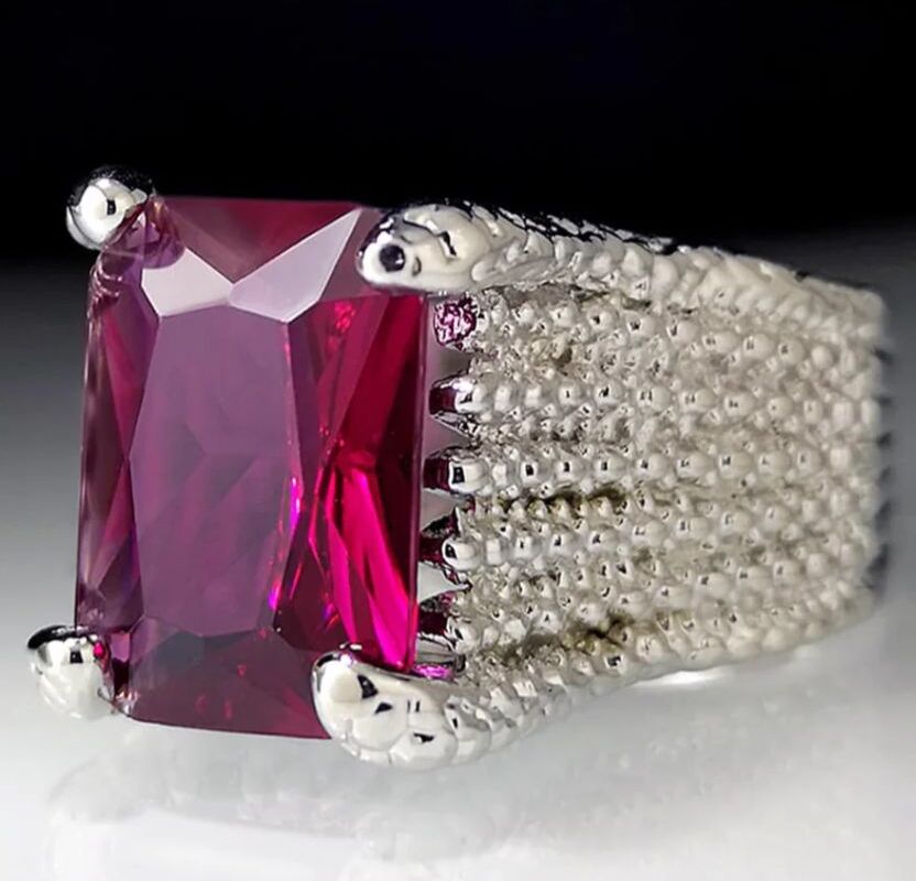 Ruby heighted ring