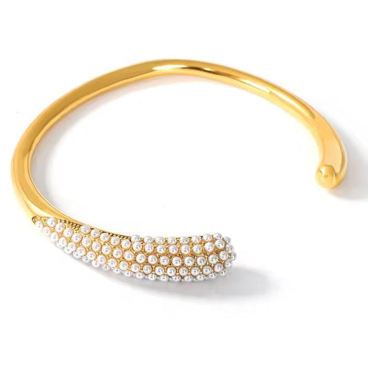 Pearl cuff