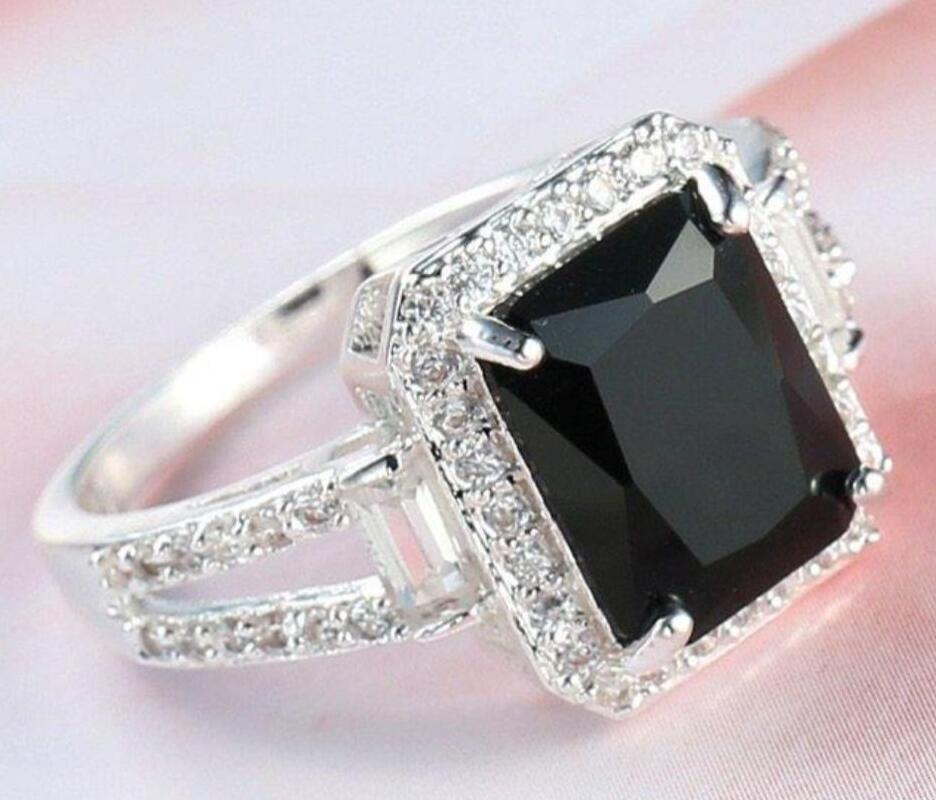 Black cushion ring