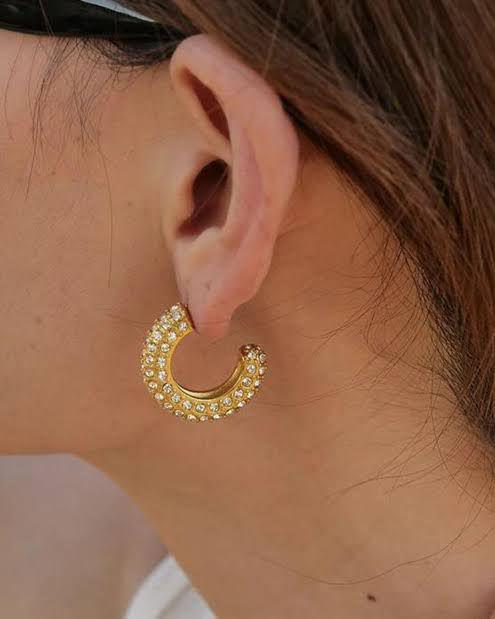 Glinty hoops
