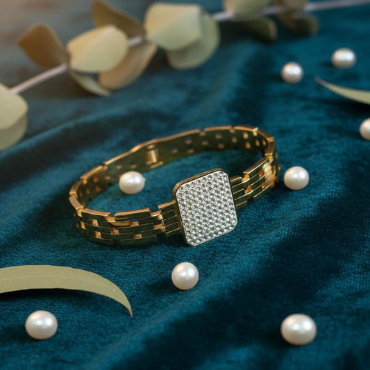 Midtown Square Crystal Link Bangle