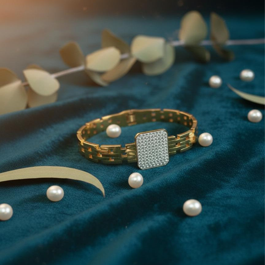 Midtown Square Crystal Link Bangle